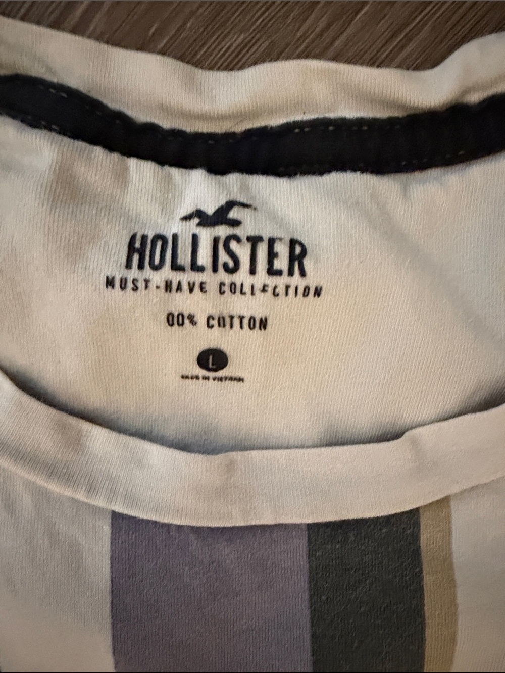 Hollister Cream Short-Sleeve Tee with Gray and Blue Stripes - Picture 2 of 4